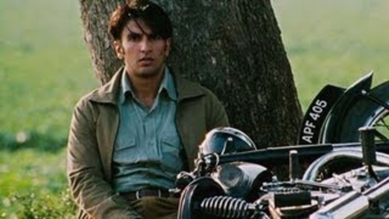 Ranveer Singh Felt Frustrated Initially While Doing 'Lootera' !