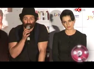 Kangna gets crazy after getting bitten by a mosquito