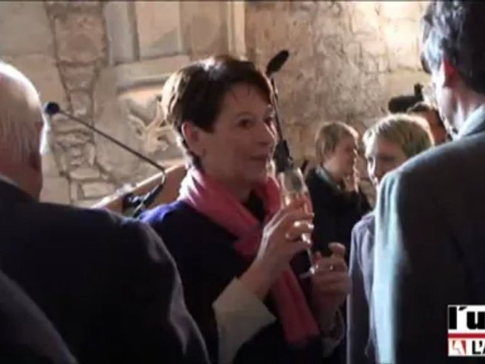 Le tramway, une touche rose flashy à Reims