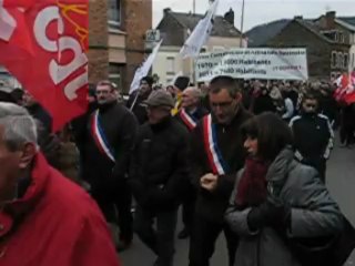 Revin "ville morte" : 1500 à 2000 personnes dans la rue