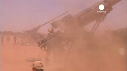 Prosiguen los combates en Mali mientras Francia mira...