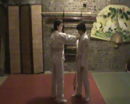 Ai hanmi ichi-te kubi shime dori : waki gatame