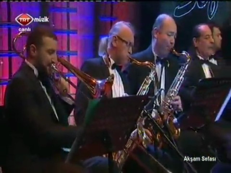 Esra İçöz ~ Bahçe Duvarından Aştım (19.03.2013)