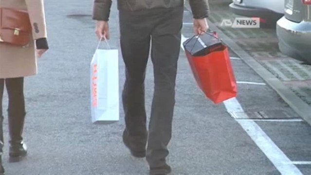 APERTURE DOMENICALI: UNA RAPINA