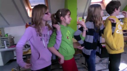 Berlijnse Muur met levende graffiti