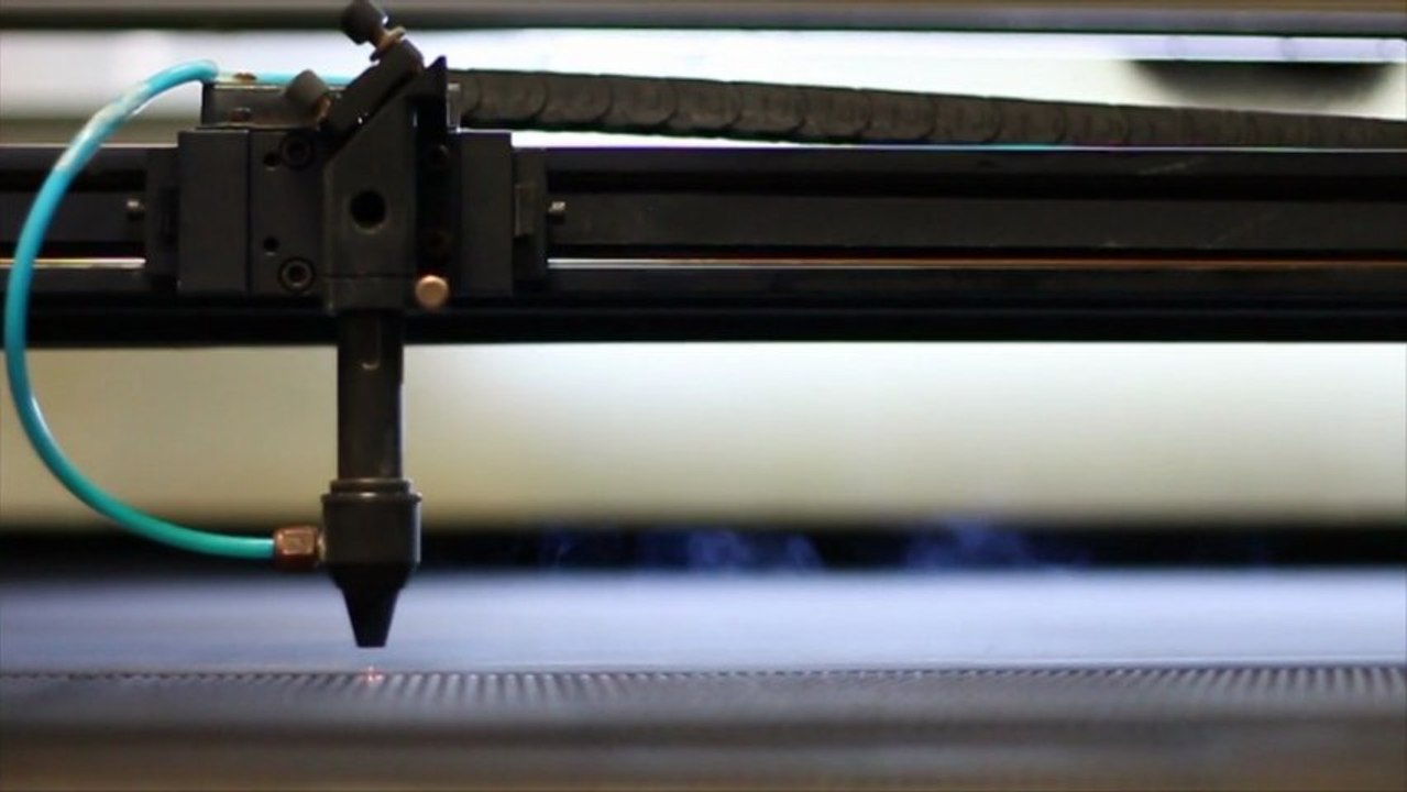 PERFORARE PIELE prin metoda LASER - ASINED AUTOMOTIVE