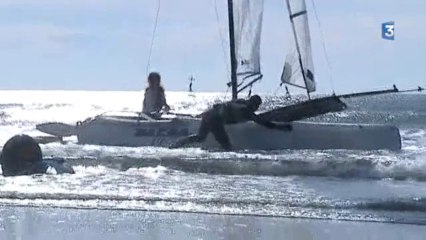 Préparation voile pour JO de Rio Franck Cammas à la Grande Motte