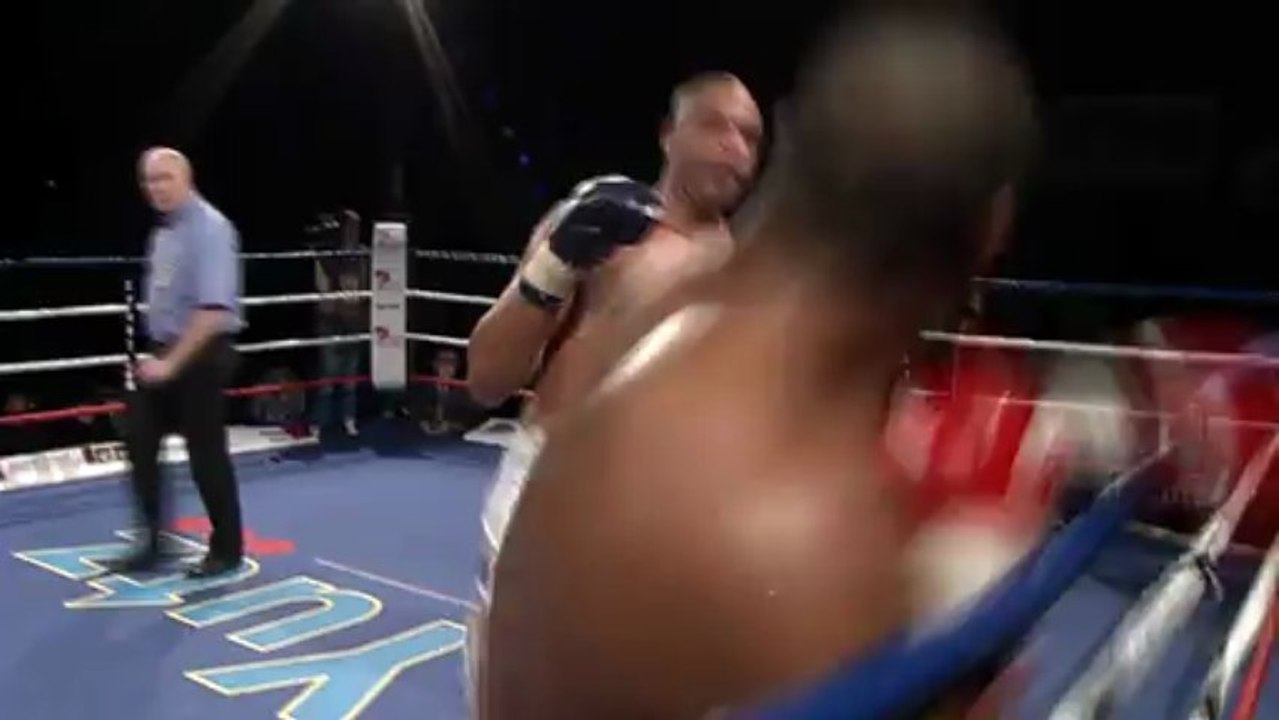 Championnats de France de Boxe - Greg Tony vs Fabrice Aurieng