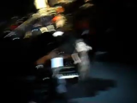 NÜKHET DURU/TİMUR SELÇUK BENI KÖR KUYULARDA MERDIVENSIZ BIRAKTIN....