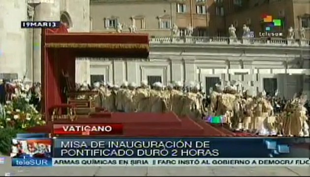 Miles de fieles dan calurosa bienvenida al papa Francisco