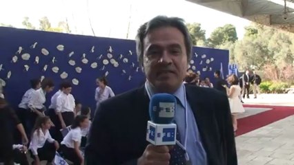 Informe a cámara: Peres da una cálida bienvenida a Barack Obama