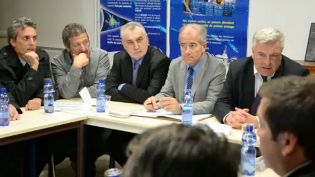 HERAULT - SETE - THAU - 2013 - Sébastien DENAJA aux côtés du Ministre de la Mer et de la Pêche