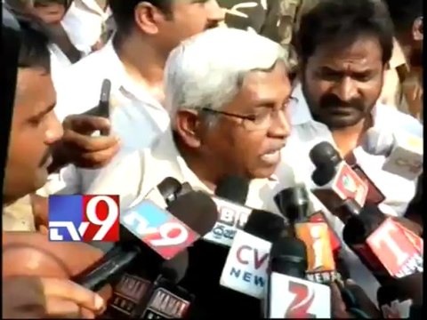 Kodandaram arrested over Sadak Bandh