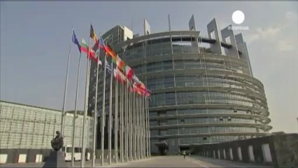 Descargar video: Via libera Parlamento Europeo riforma bonus banche