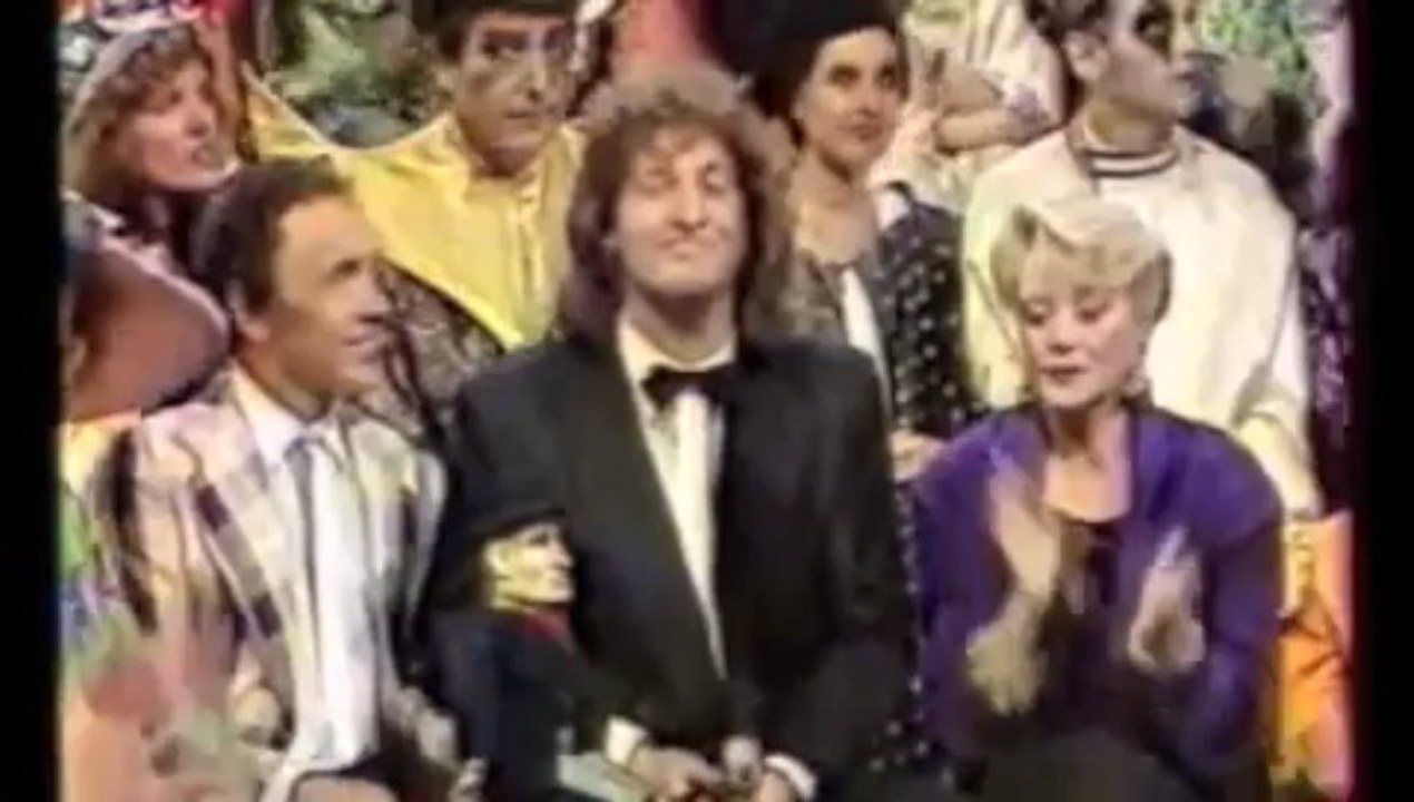 El chato interprète Mike Brant