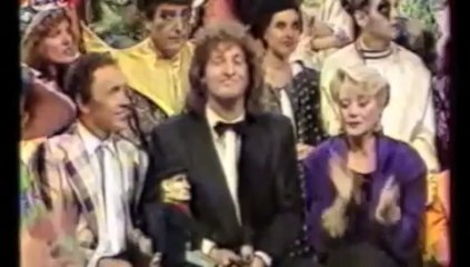 El chato interprète Mike Brant