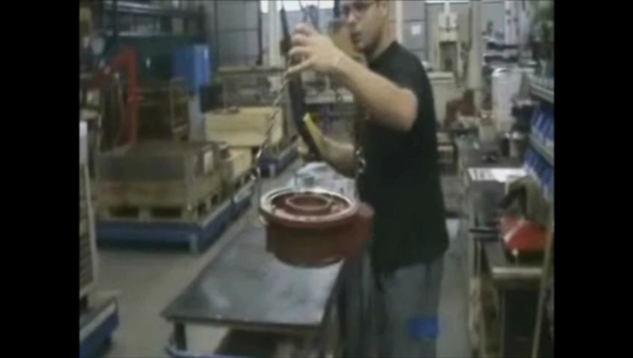 Défi-vidéo 2013 - "Bienvenue chez KSB " Vidéo réalisée par les 1ère STMG1 du lycée Marguerite de Flandre à Gondecourt