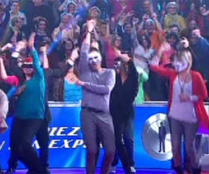 Le Zapping de Closer.fr : Julien Courbet fait son Harlem Shake