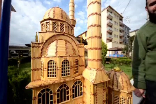41 bin kibrit çöpünden cami maketi