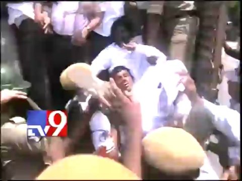 MLC Swamy goud arrested - Sadak bandh