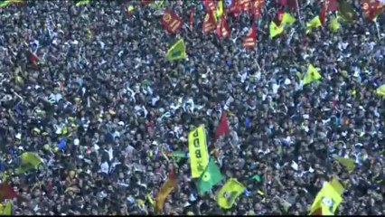 Líder curdo pede que partidários abandonem a luta