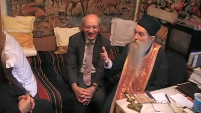 Parintele Arsenie - Miroase a 666 (Despre actele cu cip)