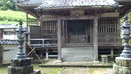 clanurabe plus vieux temple vallée Ina