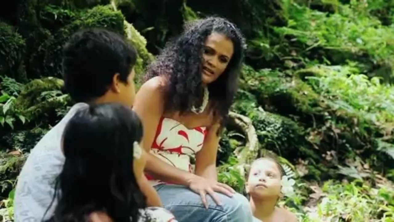 Sabrina Laughlin. Terehe, le clip