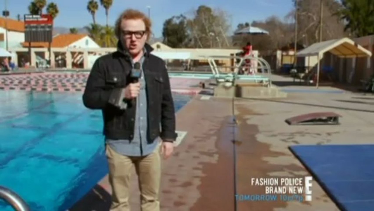 Vanessa Hudgens e Selena Gomez ospiti del Chelsea Lately show