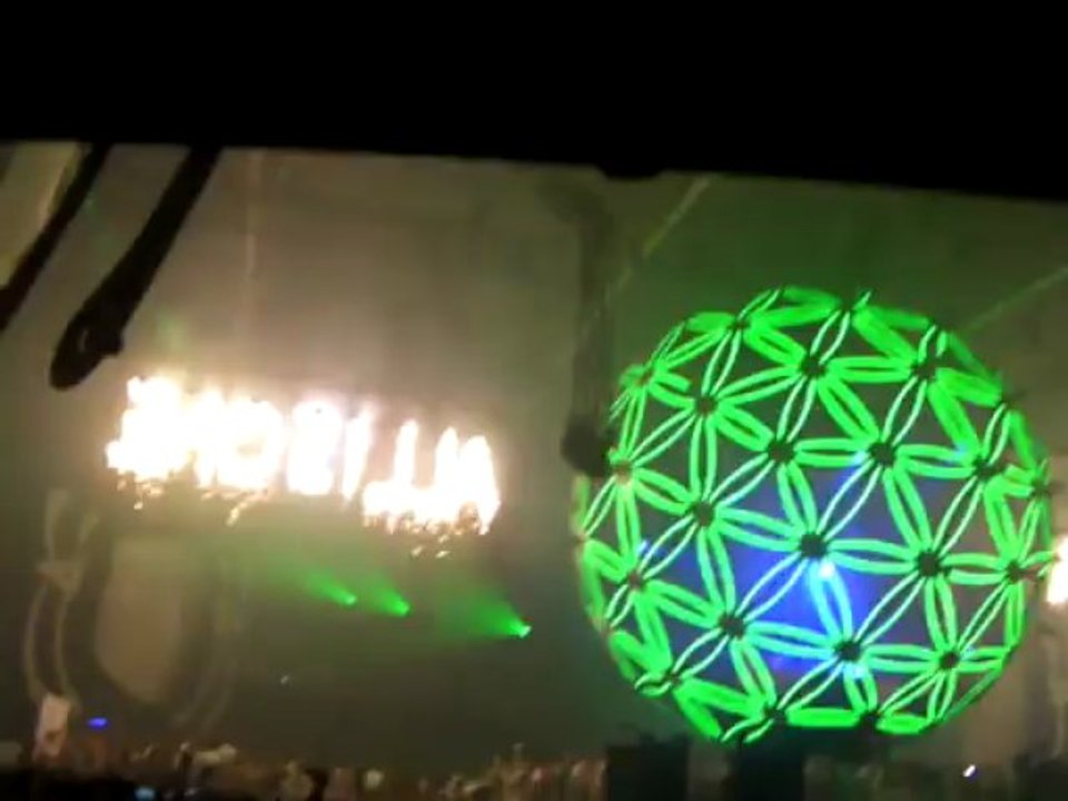 sensation white 2013 (4)