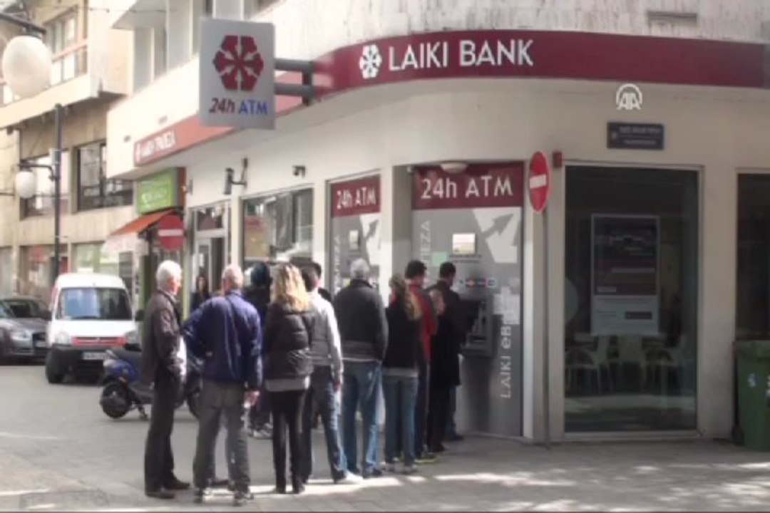 Güney Kıbrıs'ın parası bitti