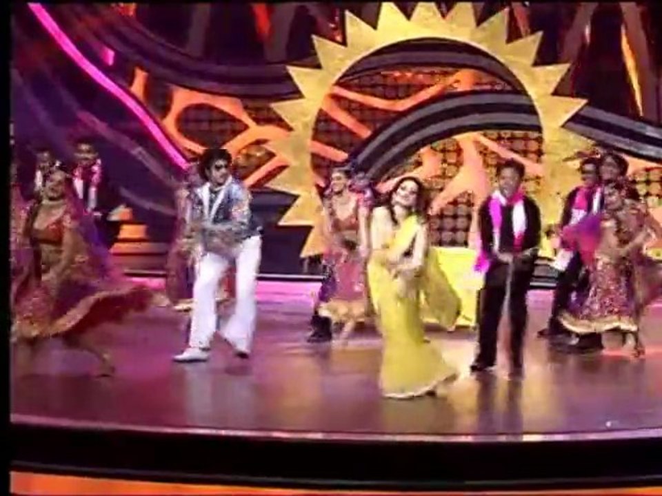 Tamannah does a Taaki Taaki