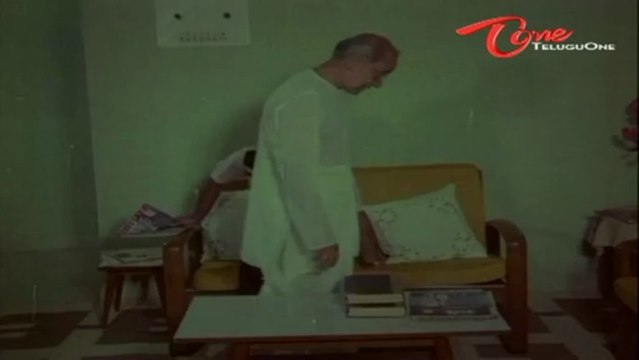 Chandra Mohan Hilarious Dialogues With Hot Beauty