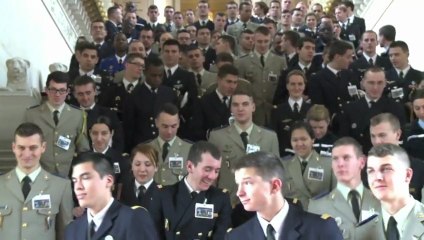 [Événement] Visite au Sénat de 210 élèves-officiers du SIGEM