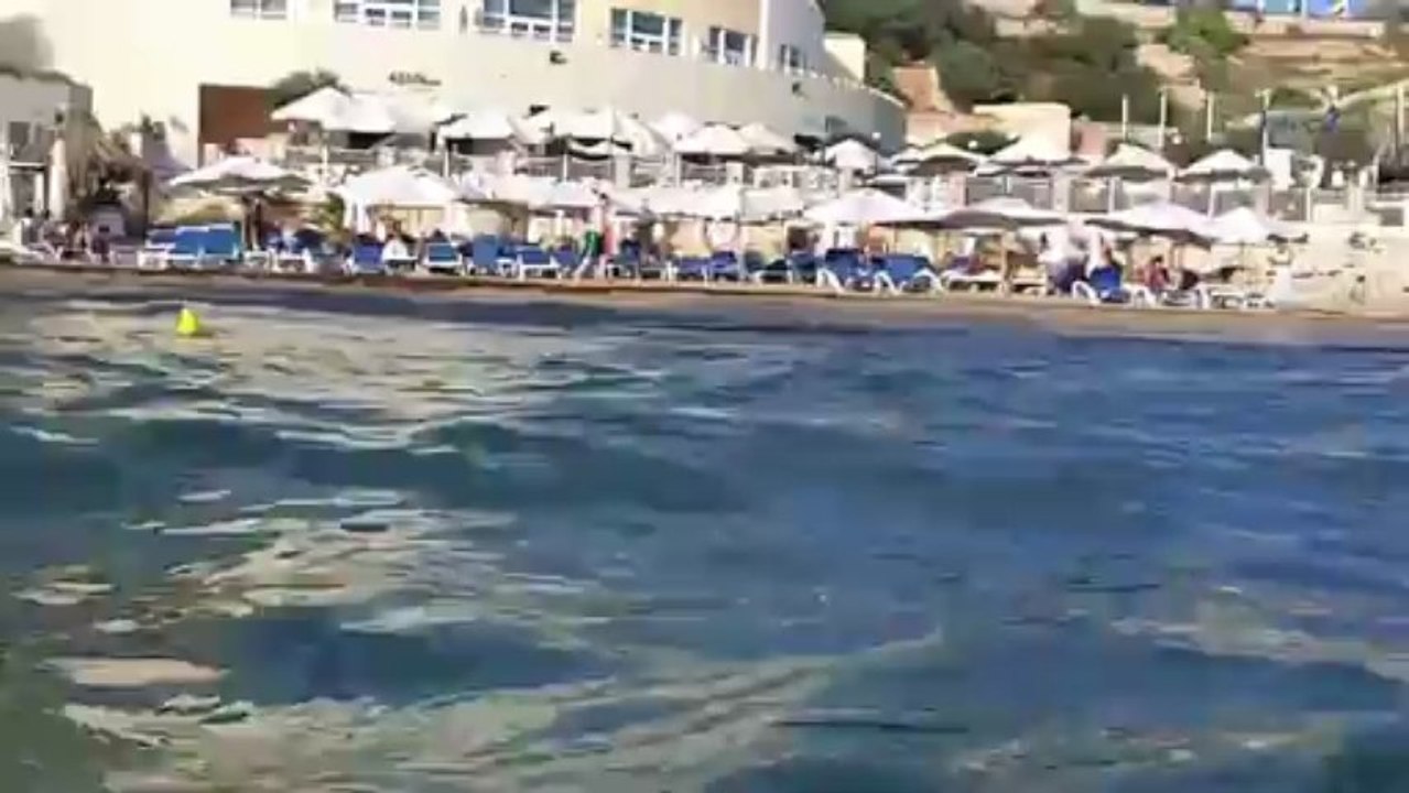 Servicewüste Hotels aus dem Meer vor Malta