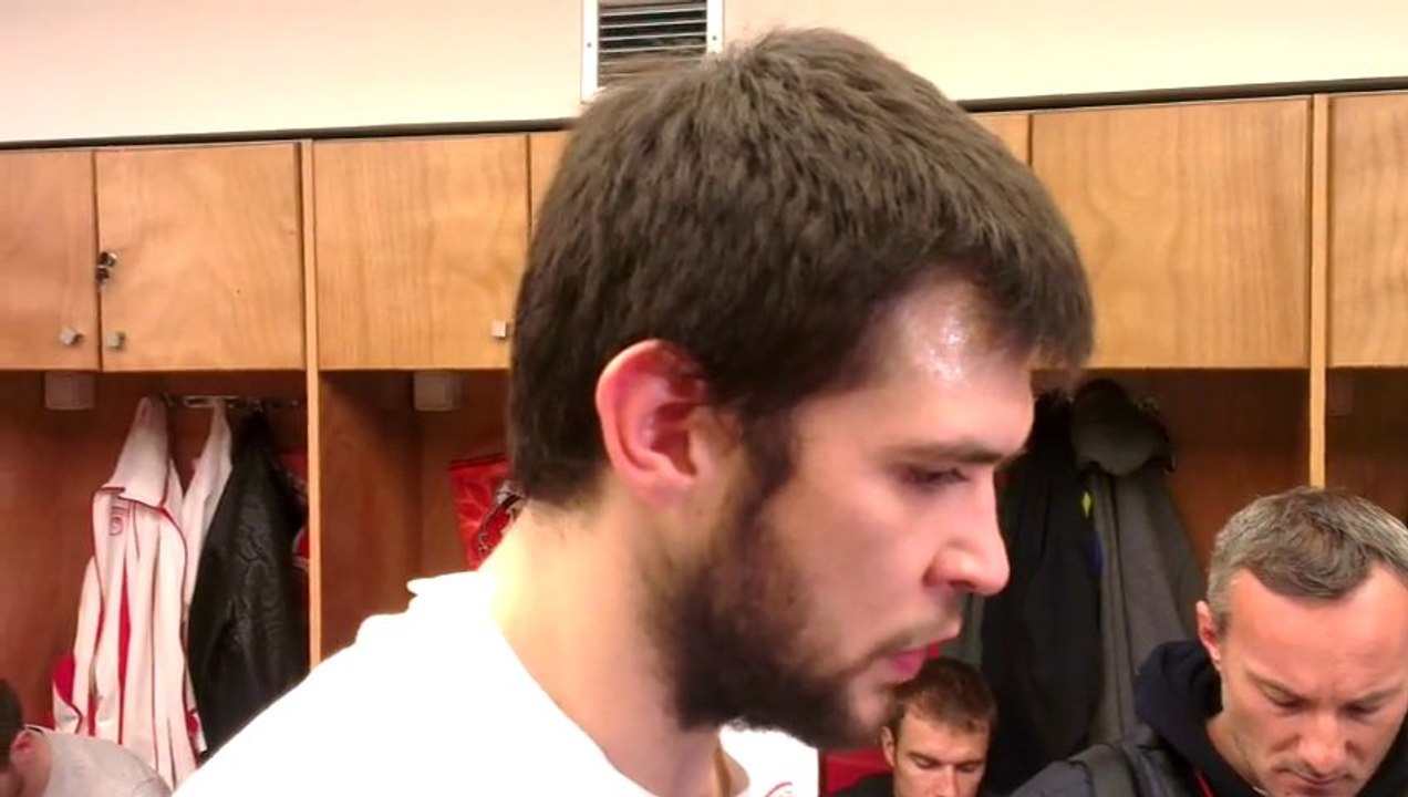 RedPlanet.gr - Ο Παπανικολάου στα αποδυτήρια