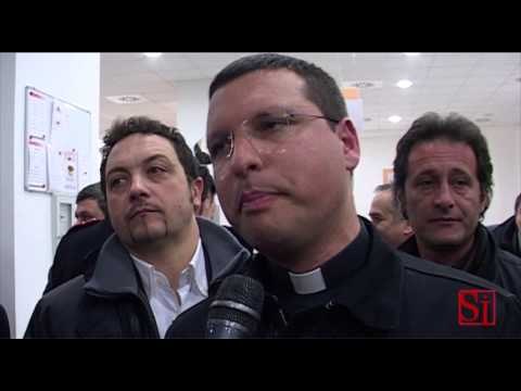 Napoli - Don Merola attacca de Magistris (22.03.13)