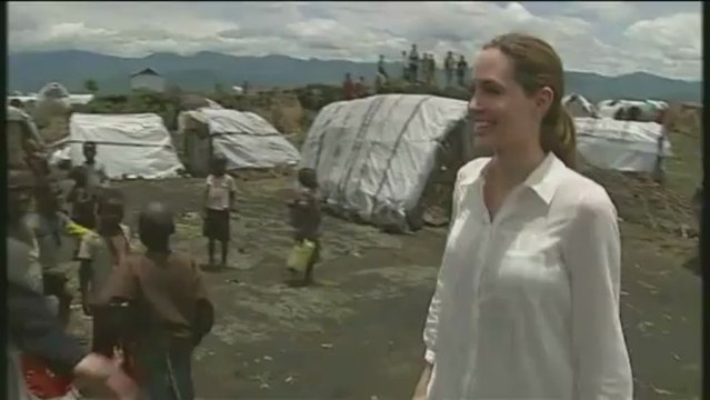 Angelina Jolie au Rwanda et RDC contre les viols de guerre