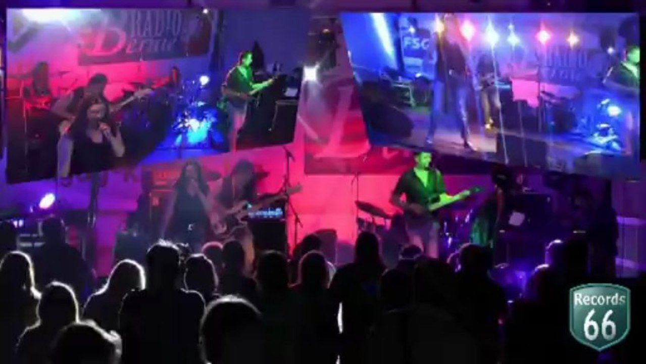 Emina - Action Girl - Live Donauinselfest 2012