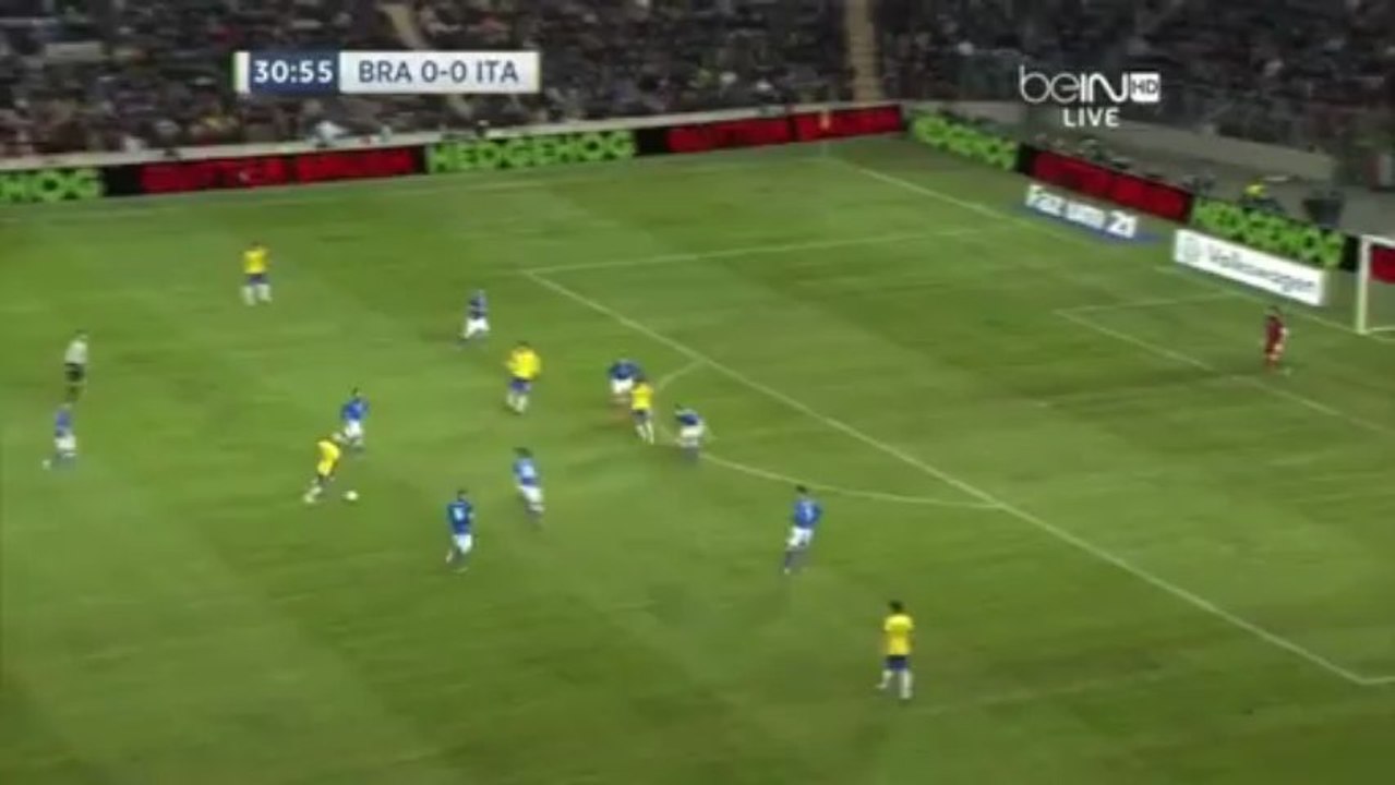 “Por quê faz isso? Porque falta tática!!!!! ”.  23