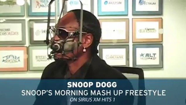 Snoop Dogg Morning Mash Up Freestyle @ SIRIUS XM Hits 1 The Morning Mash Up , 12-08-2009