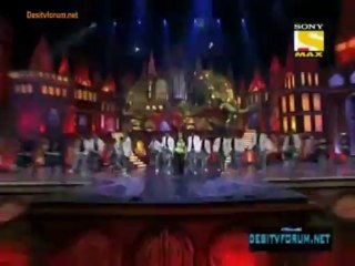 Madhuri Dixit in Stardust Awards 2013