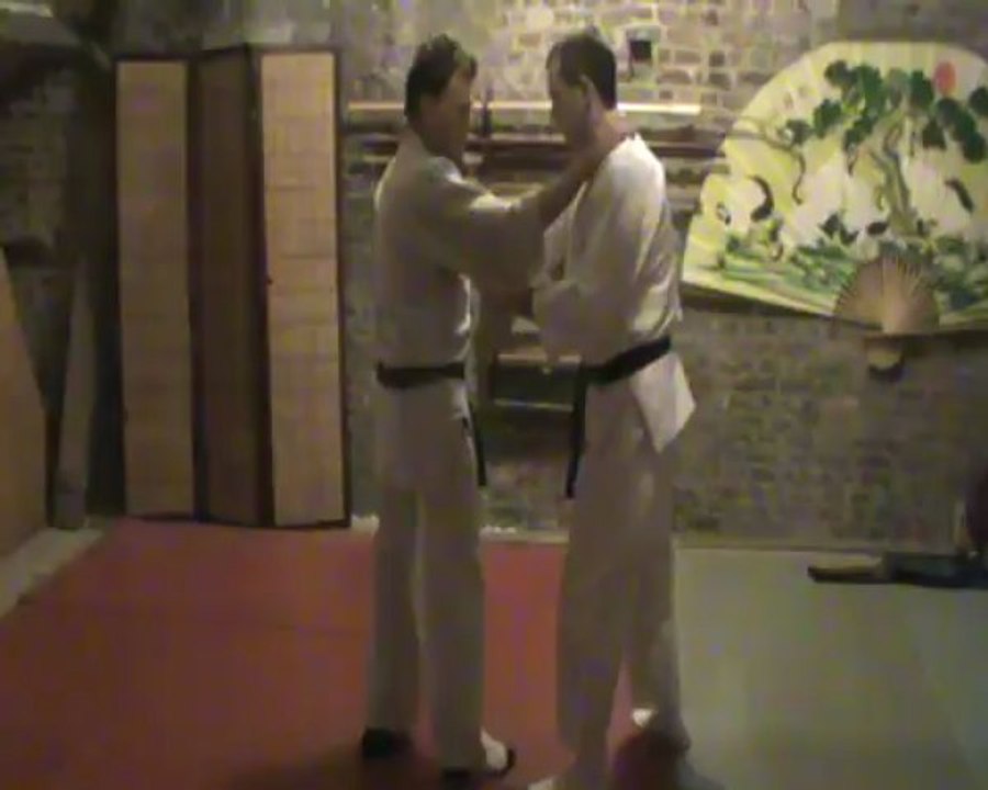 Judo no ushiro nage : kaeshi waza hara oshi