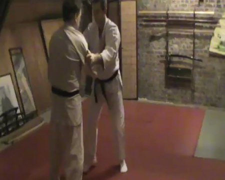 Judo no ushiro nage : kaeshi waza atama oshi to sabaki