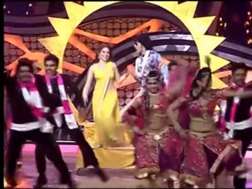 Tamannah does a Taaki Taaki