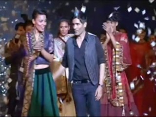 Bollywood brigade in Manish Malhotra show