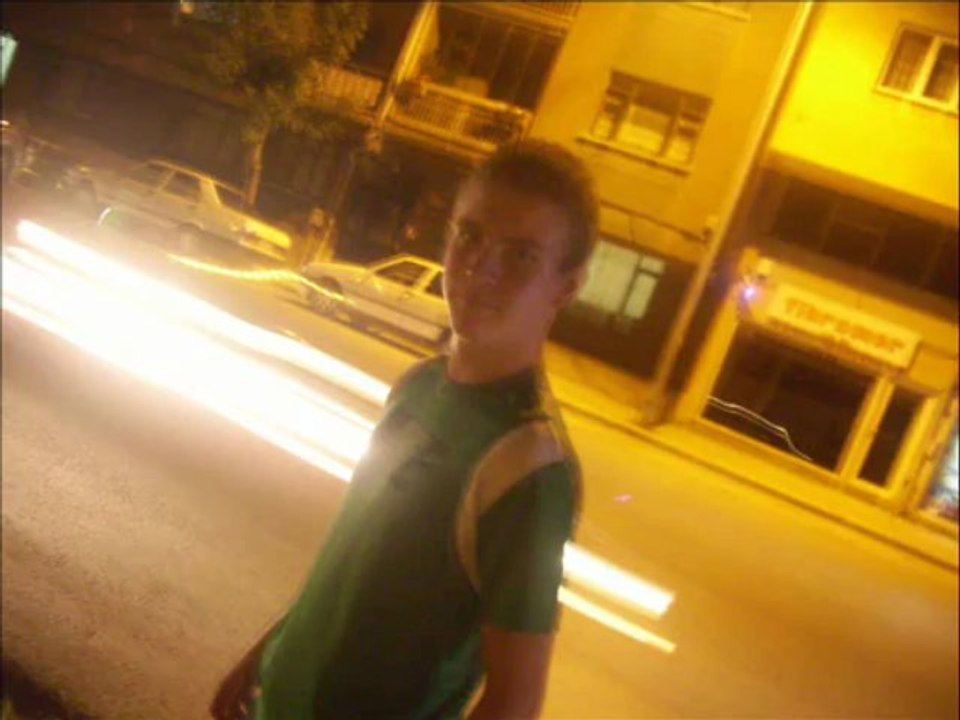 DJ 26ESK(MELANKOLİK DAMAR) VE RAMİZ"BİTMEZ BU RAP"2013