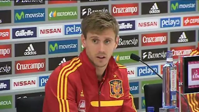 La selección española de fútbol calienta motores ante el encuentro de París