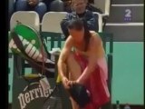 فضيحة لاعبة تنس تغير ملابسها الداخلية امام الكاميرات - YouTube