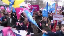 Fransa'da eşcinsel evlilik karşıtları yine sokakta